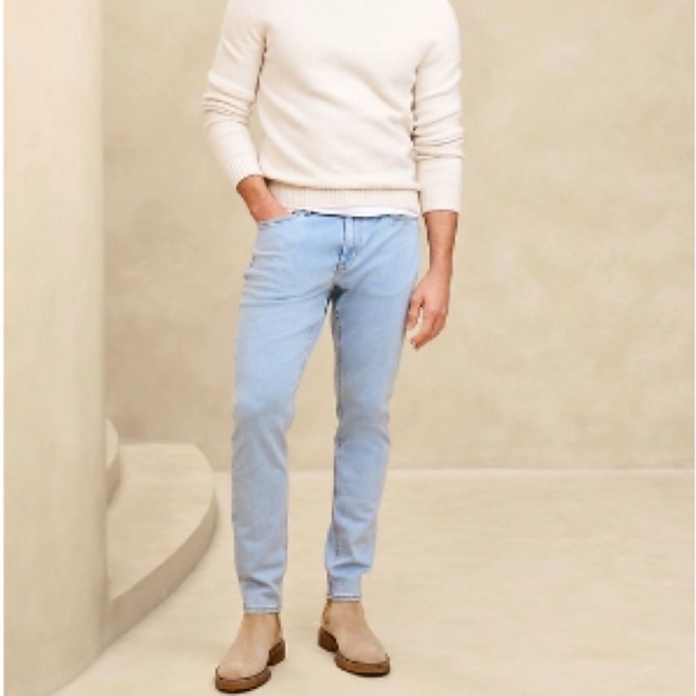 NWT - Banana Republic Travel Jeans